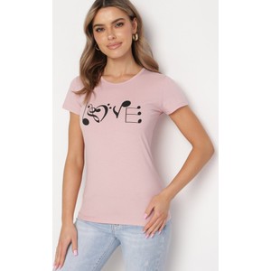 Różowy t-shirt born2be w stylu klasycznym