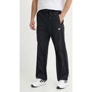 Czarne spodnie Adidas Originals z tkaniny w sportowym stylu
