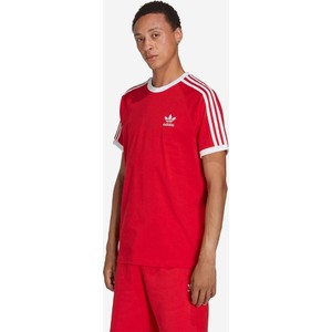 Czerwony t-shirt Adidas Originals w sportowym stylu z krótkim rękawem z bawełny