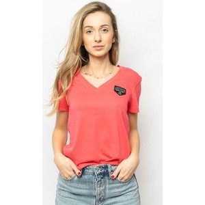 Różowy t-shirt Armani Exchange z krótkim rękawem z dekoltem w kształcie litery v