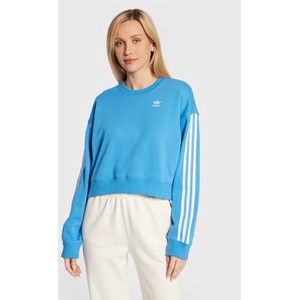 Niebieska bluza Adidas krótka bez kaptura w sportowym stylu
