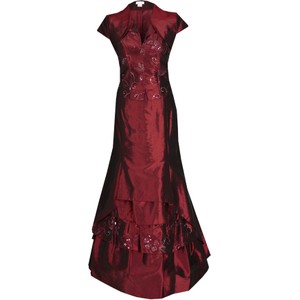 Czerwona sukienka Fokus w stylu glamour z krótkim rękawem z dekoltem w kształcie litery v
