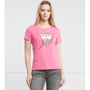 Różowy t-shirt Guess w młodzieżowym stylu z krótkim rękawem