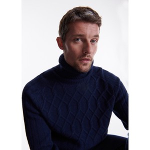 Granatowy sweter Reserved z wełny