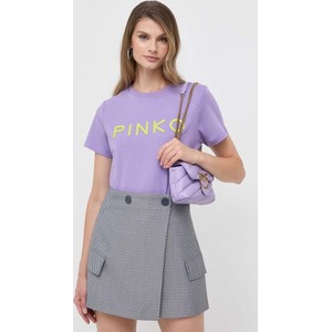 Fioletowy t-shirt Pinko w młodzieżowym stylu z bawełny z okrągłym dekoltem