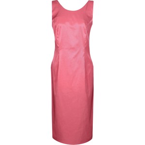Różowa sukienka Fokus midi bez rękawów