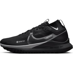 Czarne buty sportowe Nike sznurowane pegasus