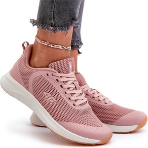 Różowe buty sportowe 4F w sportowym stylu z płaską podeszwą
