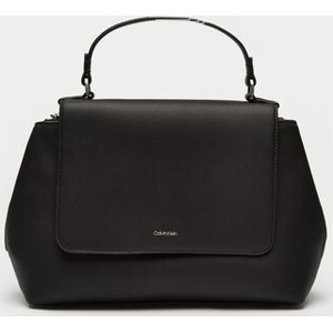 Czarna torebka Calvin Klein średnia matowa