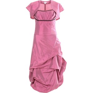 Różowa sukienka Fokus midi z okrągłym dekoltem