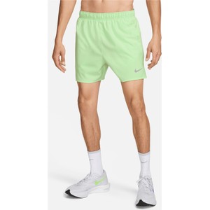 Zielone spodenki Nike w sportowym stylu z tkaniny