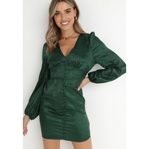 Zielona sukienka born2be w stylu casual z długim rękawem dopasowana
