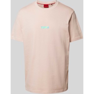 Różowy t-shirt Hugo Boss w stylu casual z nadrukiem z krótkim rękawem