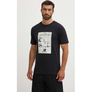 Czarny t-shirt New Balance z nadrukiem z krótkim rękawem z bawełny