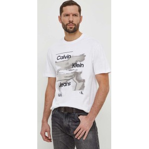 T-shirt Calvin Klein w młodzieżowym stylu z bawełny z nadrukiem