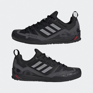 Czarne buty trekkingowe Adidas z tkaniny