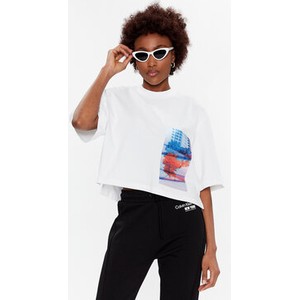 Bluzka Calvin Klein z okrągłym dekoltem w młodzieżowym stylu z krótkim rękawem