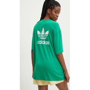 Zielony t-shirt Adidas Originals w sportowym stylu