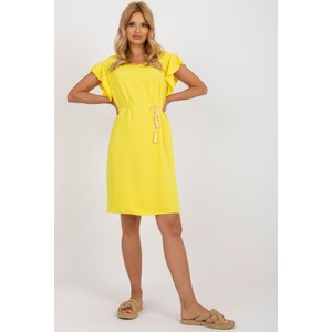 Żółta sukienka ITALY MODA z krótkim rękawem z okrągłym dekoltem