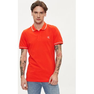 Czerwony t-shirt Calvin Klein w stylu casual z krótkim rękawem