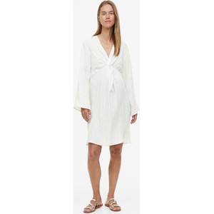 H & M & - MAMA Kreszowana sukienka - Biały