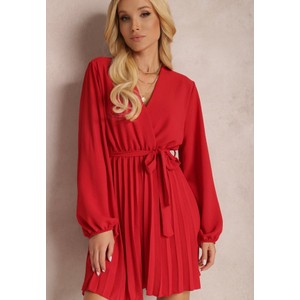 Czerwona sukienka Renee z długim rękawem kopertowa w stylu casual