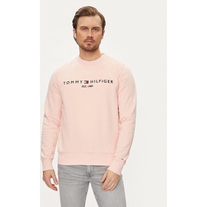 Różowa bluza Tommy Hilfiger w młodzieżowym stylu