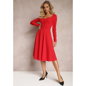 Czerwona sukienka Renee z długim rękawem rozkloszowana z dekoltem w kształcie litery v
