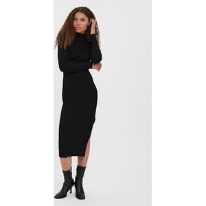 Czarna sukienka Vero Moda z długim rękawem w stylu casual