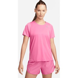 Różowy t-shirt Nike z krótkim rękawem