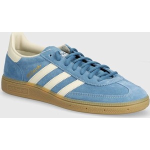 Niebieskie buty sportowe Adidas Originals w sportowym stylu