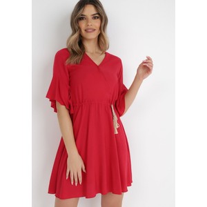 Czerwona sukienka born2be w stylu boho z tkaniny z krótkim rękawem