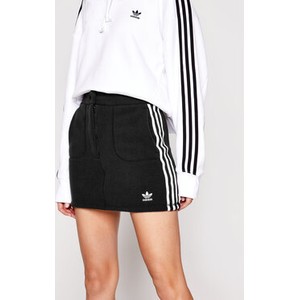 Spódnica Adidas w sportowym stylu