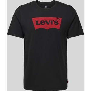 Czarny t-shirt Levis w młodzieżowym stylu