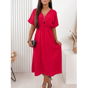 Czerwona sukienka UBRA.PL w stylu casual z dekoltem w kształcie litery v z krótkim rękawem
