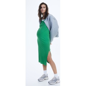H & M & - MAMA Sukienka bodycon w prążki - Zielony