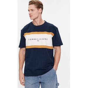 Granatowy t-shirt Tommy Jeans w młodzieżowym stylu
