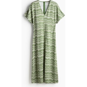 Zielona sukienka H & M z dekoltem w kształcie litery v z tkaniny