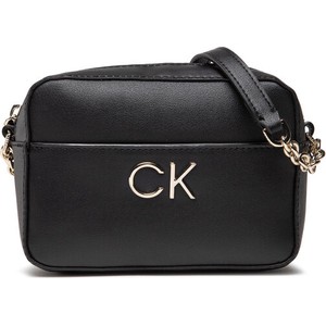 Czarna torebka Calvin Klein w młodzieżowym stylu na ramię matowa