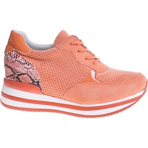 Różowe buty sportowe Pantofelek24 w sportowym stylu sznurowane