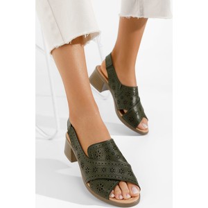 Sandały Zapatos z klamrami ze skóry w stylu casual
