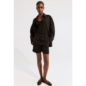 Czarne szorty H & M w stylu casual z tkaniny