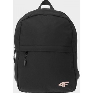Czarny plecak 4F w sportowym stylu