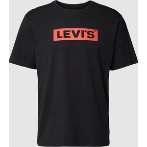 Czarny t-shirt Levis w młodzieżowym stylu z nadrukiem
