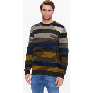 Sweter Sisley w młodzieżowym stylu