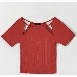 Czerwona bluzka Sinsay w stylu casual z okrągłym dekoltem z krótkim rękawem