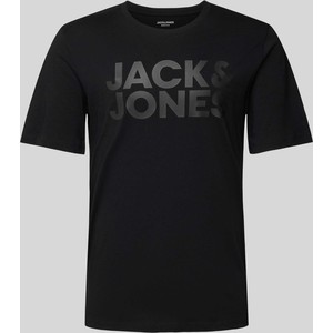 Czarny t-shirt Jack & Jones z nadrukiem z bawełny w młodzieżowym stylu