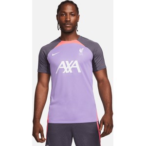Fioletowy t-shirt Nike z krótkim rękawem w sportowym stylu