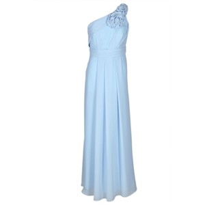 Niebieska sukienka Fokus z asymetrycznym dekoltem asymetryczna