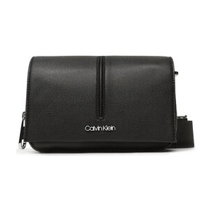 Czarna torebka Calvin Klein średnia